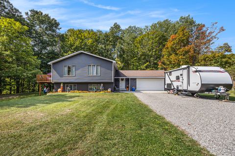 Photo of 400 S Elm Street, Scottville, MI 49454 (MLS # 25048417)