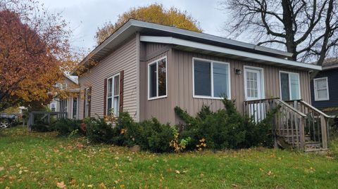 Photo of 726 N Lafayette Street, Greenville, MI 48838 (MLS # 25057329)