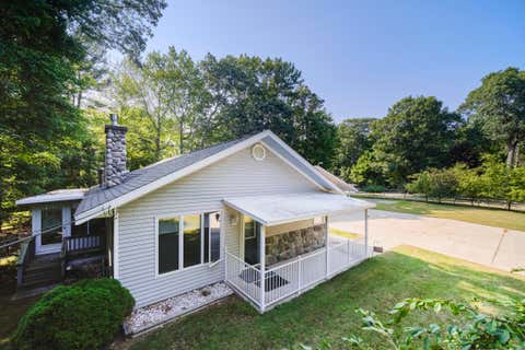Photo of 3423 Balsam Avenue, Manistee, MI 49660 (MLS # 26041993)