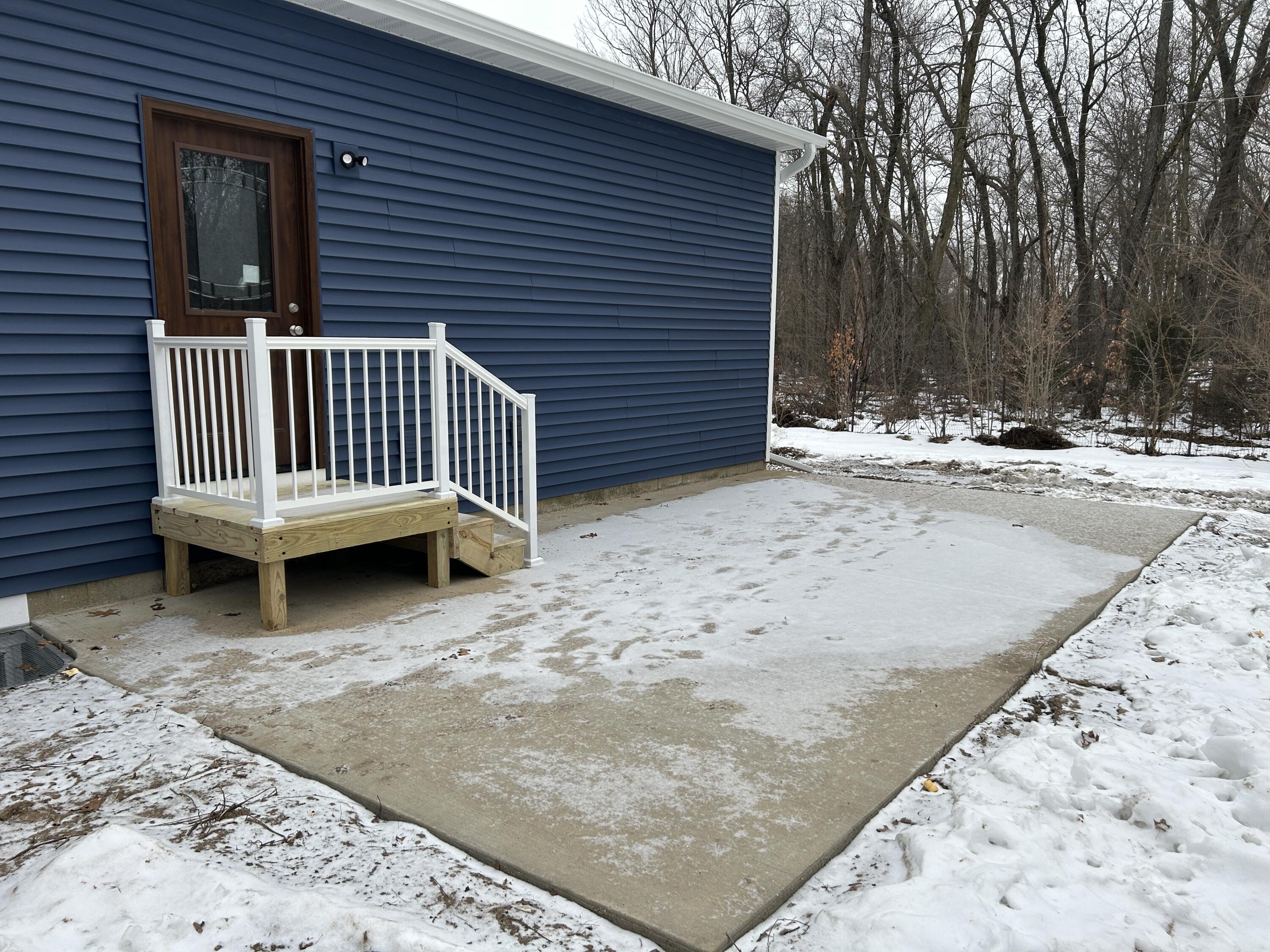 Mattawan, Michigan 49071, United States, 3 Bedrooms Bedrooms, ,3 BathroomsBathrooms,Residential,Pending,10706