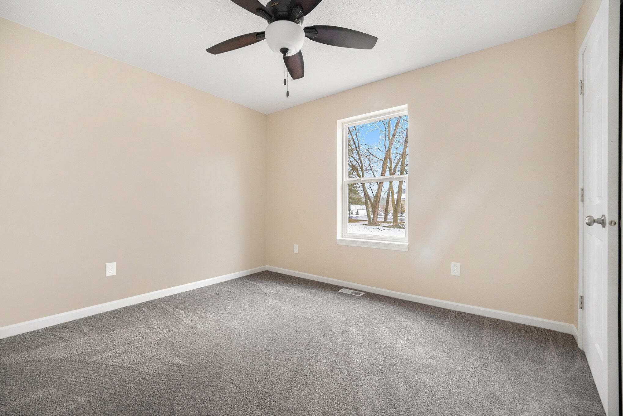 Mattawan, Michigan 49071, United States, 3 Bedrooms Bedrooms, ,3 BathroomsBathrooms,Residential,Pending,10706