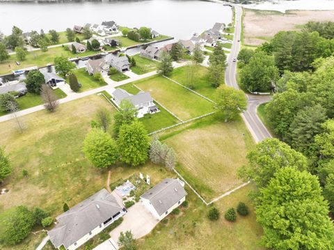 Photo of Lot 38 Longbridge Road, Pentwater, MI 49449 (MLS # 25051013)