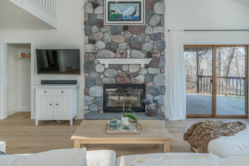 Photo 7 of 59 of 831 S Gull Lake Drive house