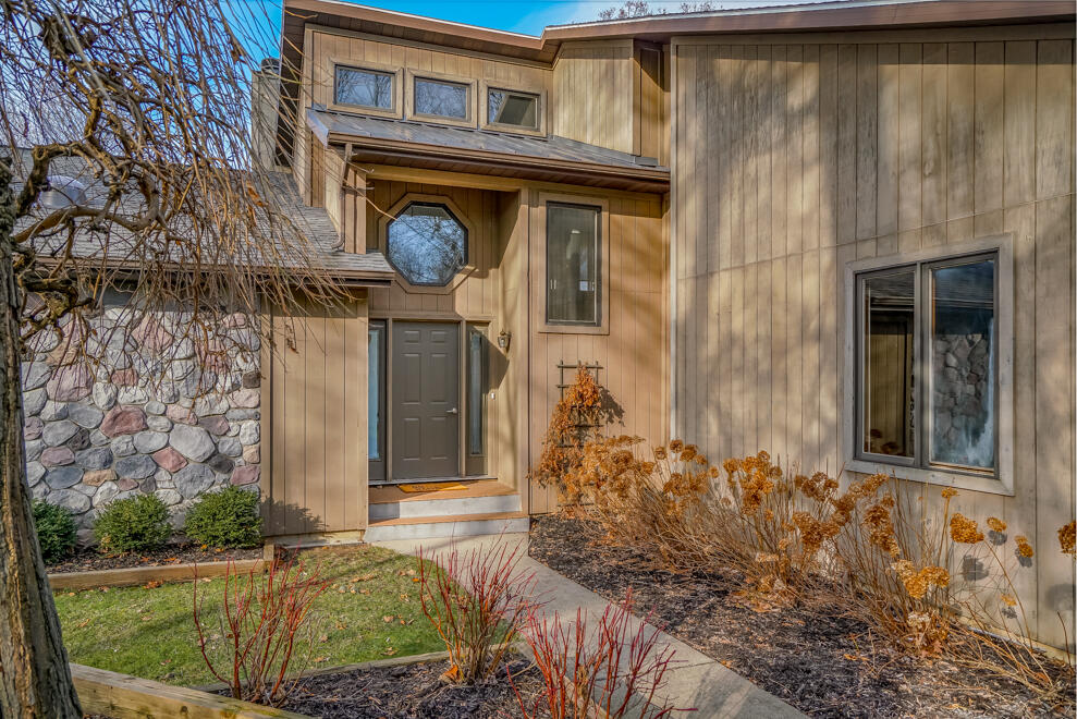 Photo 41 of 59 of 831 S Gull Lake Drive house
