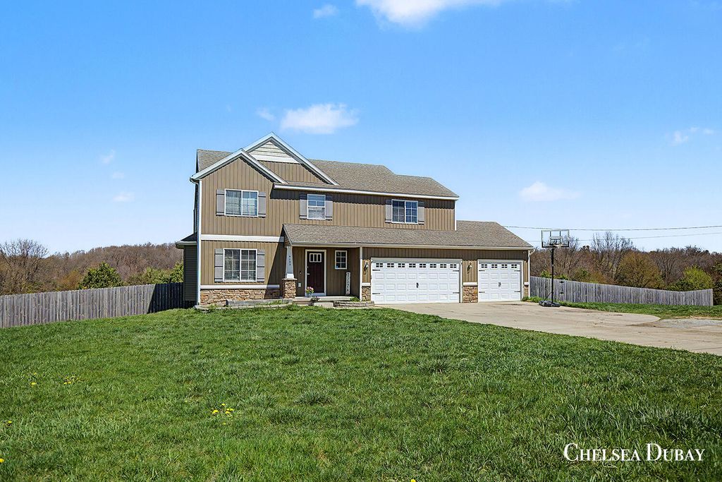 Photo of 4125 Kroes Street NE, Rockford, MI 49341 (MLS # 26017282)