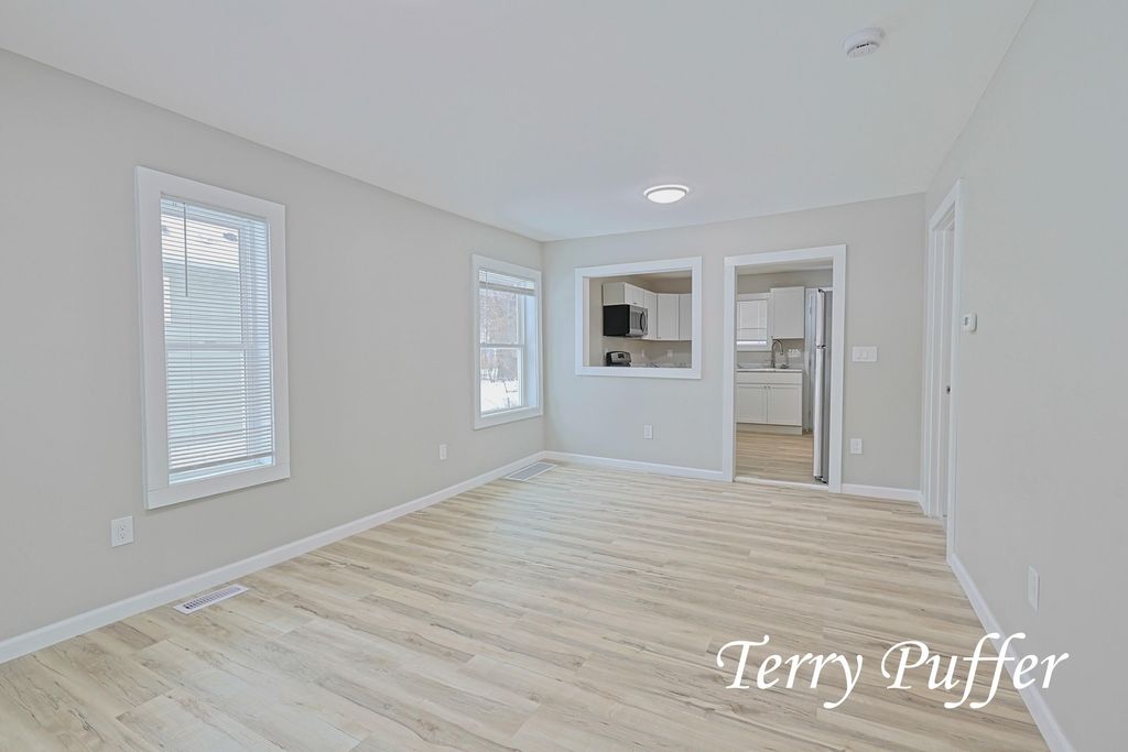 Photo of 3029 Waalkes Street, Muskegon, MI 49444 (MLS # 26010747)