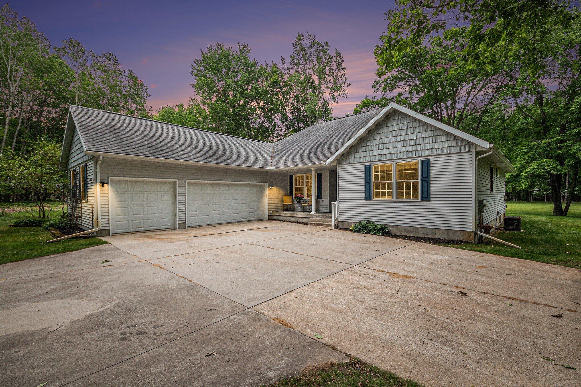 9637 Sunset Drive