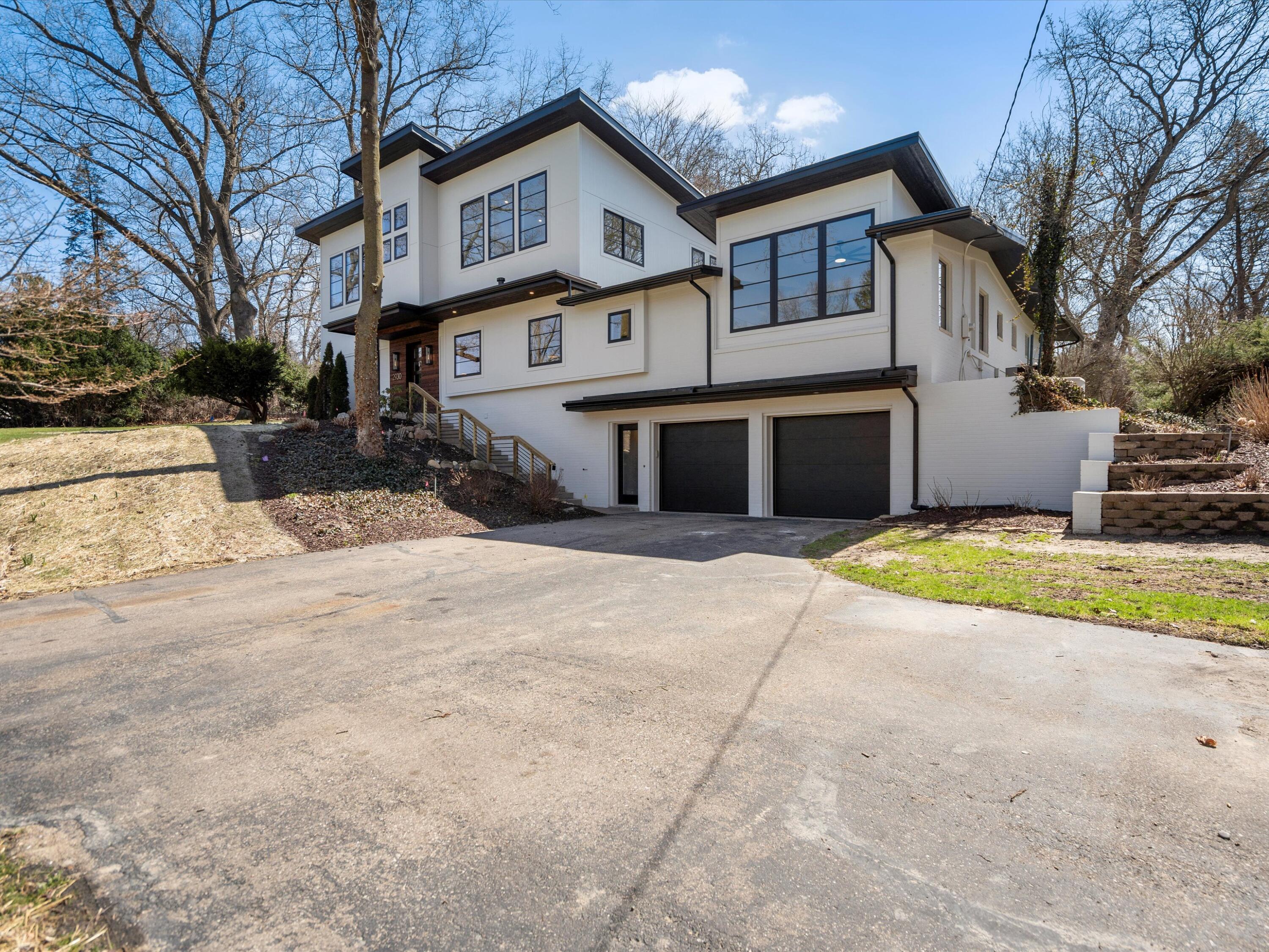 2930 Hickory Lane