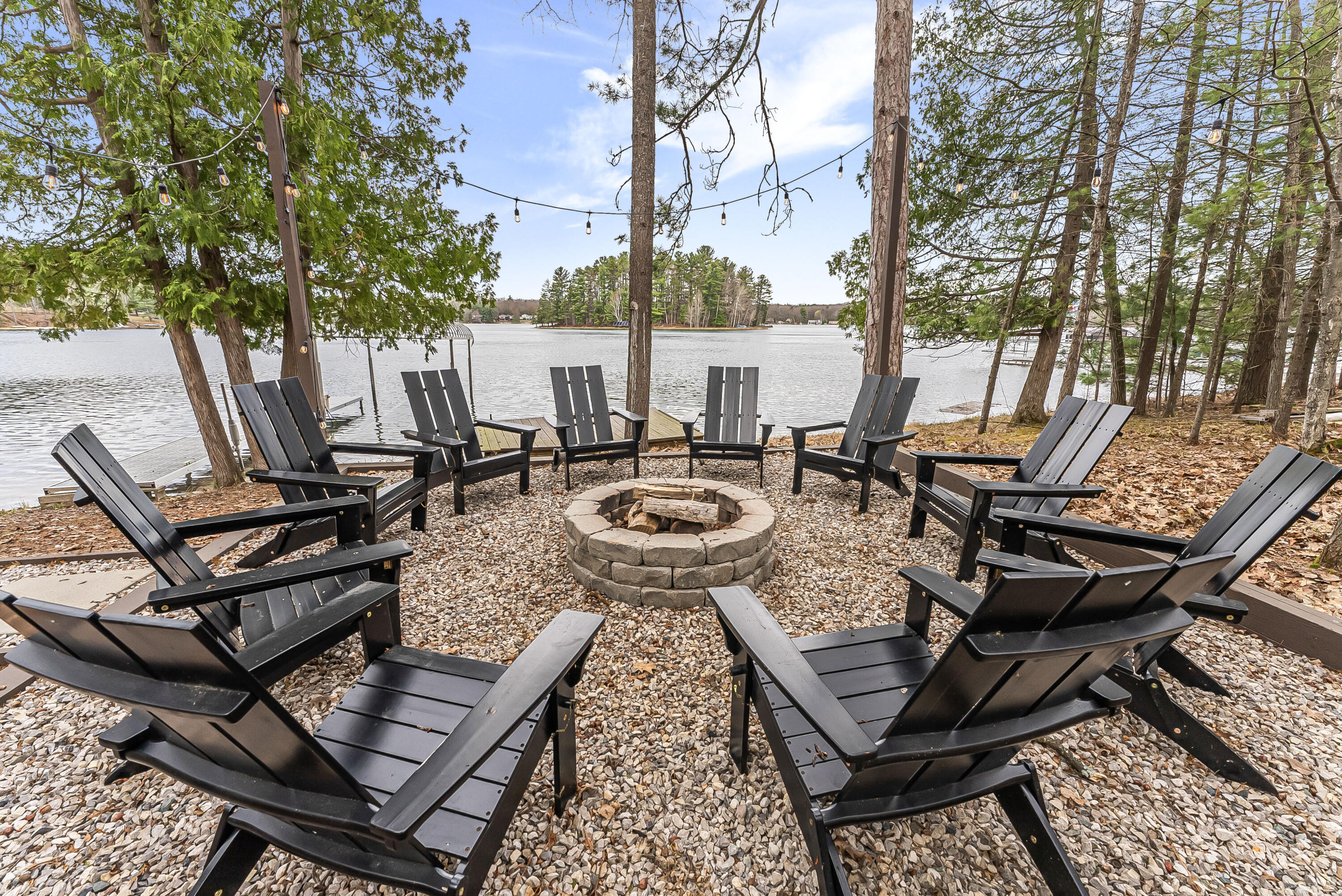 Traverse City, Michigan, 49696, United States, 4 Bedrooms Bedrooms, ,4 BathroomsBathrooms,Residential,Active,2043437
