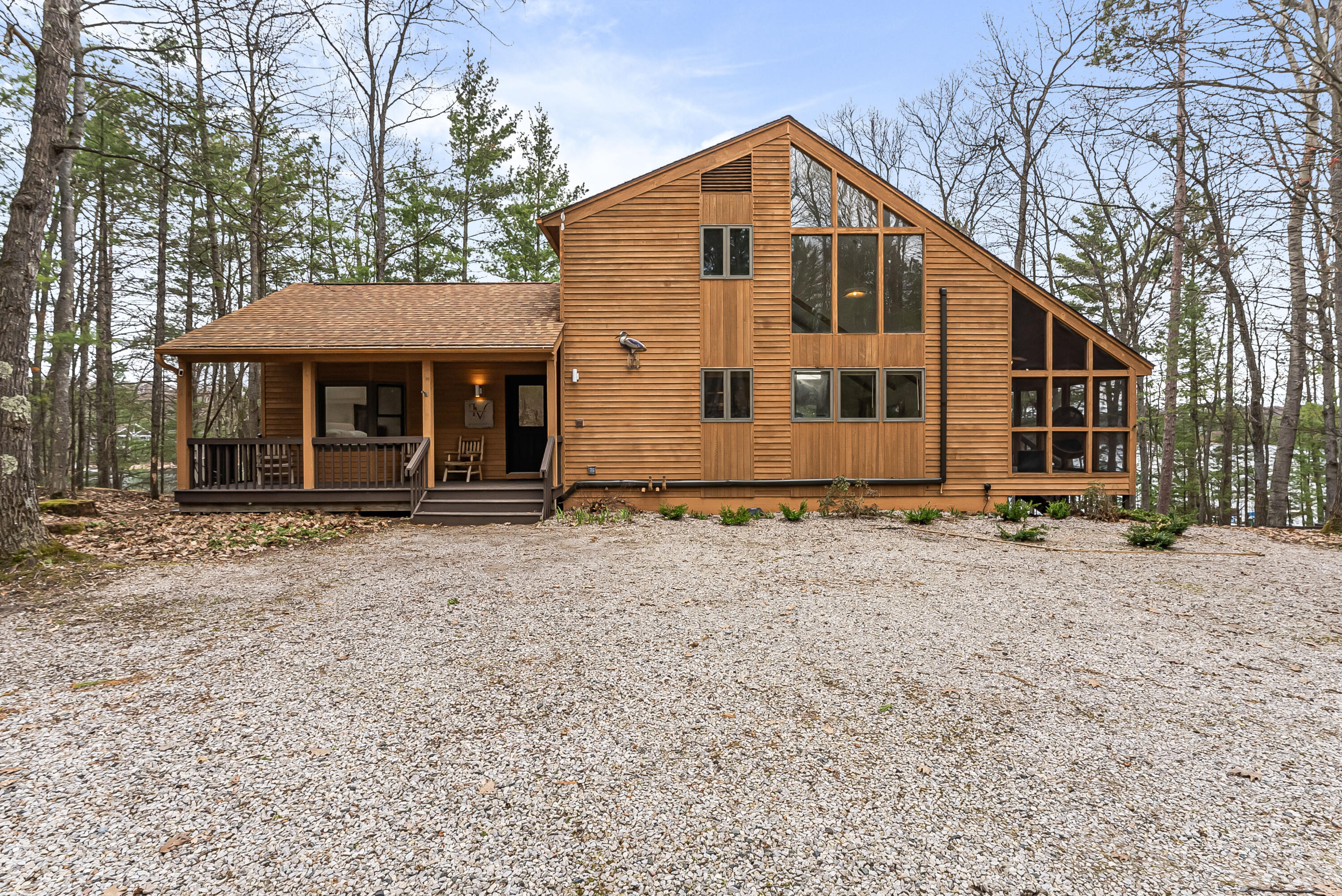 Traverse City, Michigan, 49696, United States, 4 Bedrooms Bedrooms, ,4 BathroomsBathrooms,Residential,Active,2043437