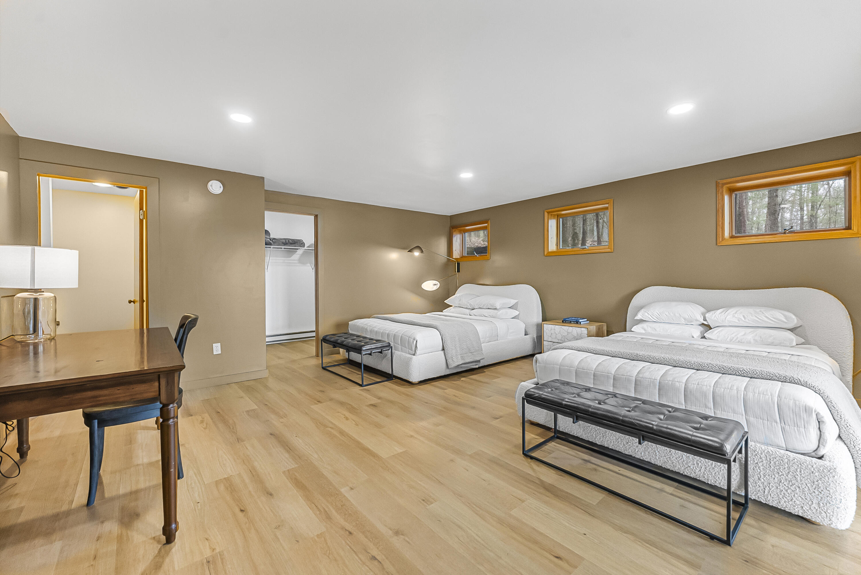 Traverse City, Michigan, 49696, United States, 4 Bedrooms Bedrooms, ,4 BathroomsBathrooms,Residential,Active,2043437