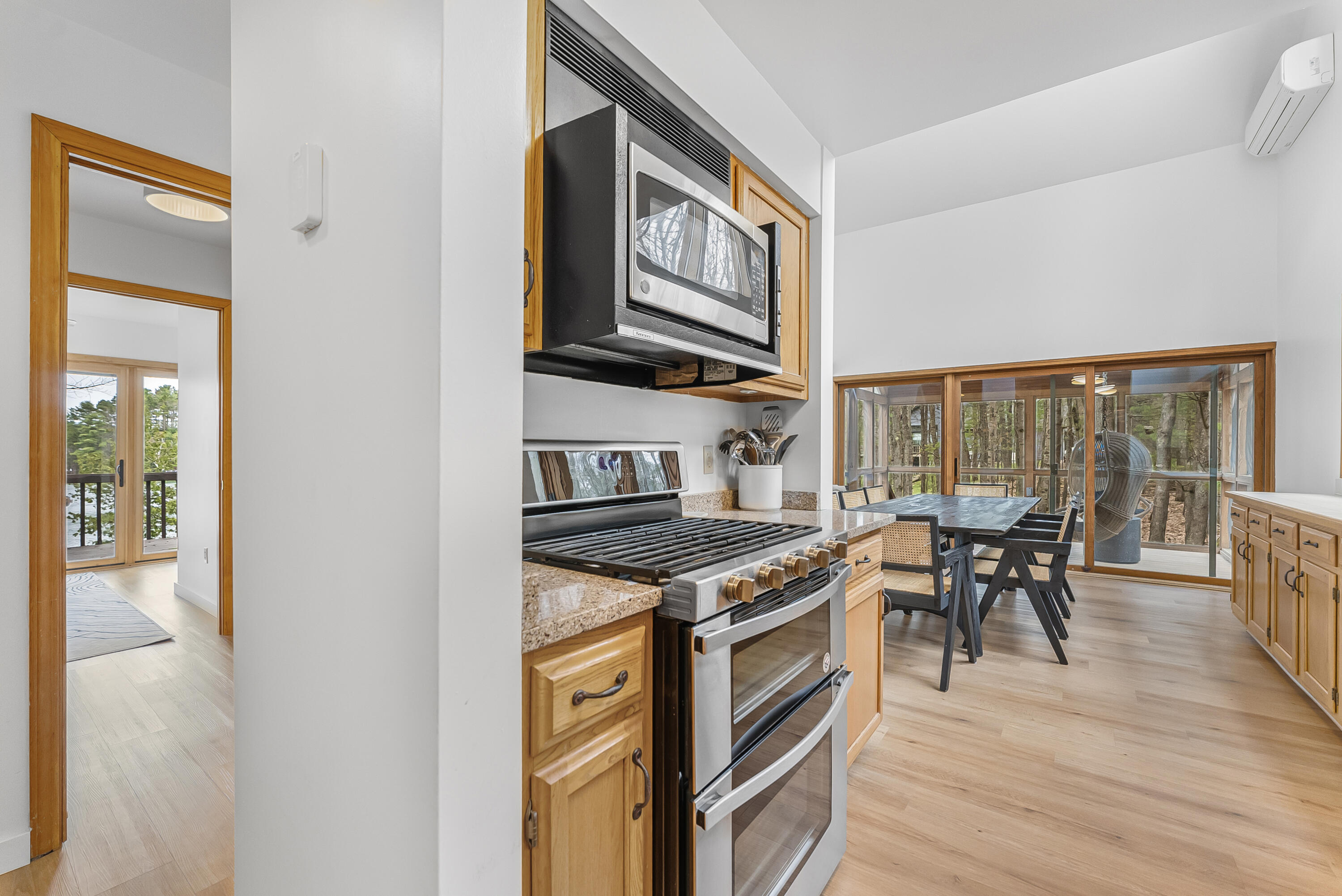 Traverse City, Michigan, 49696, United States, 4 Bedrooms Bedrooms, ,4 BathroomsBathrooms,Residential,Active,2043437