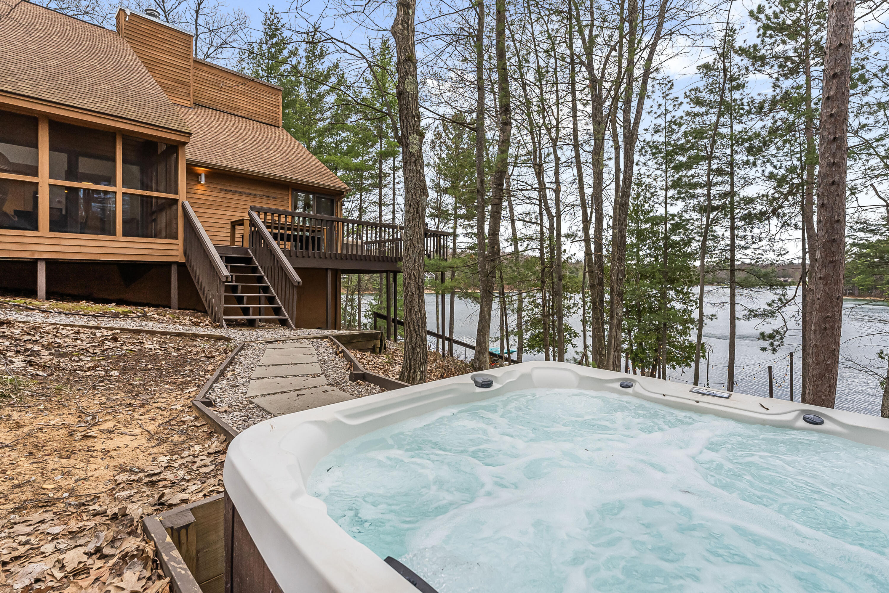 Traverse City, Michigan, 49696, United States, 4 Bedrooms Bedrooms, ,4 BathroomsBathrooms,Residential,Active,2043437