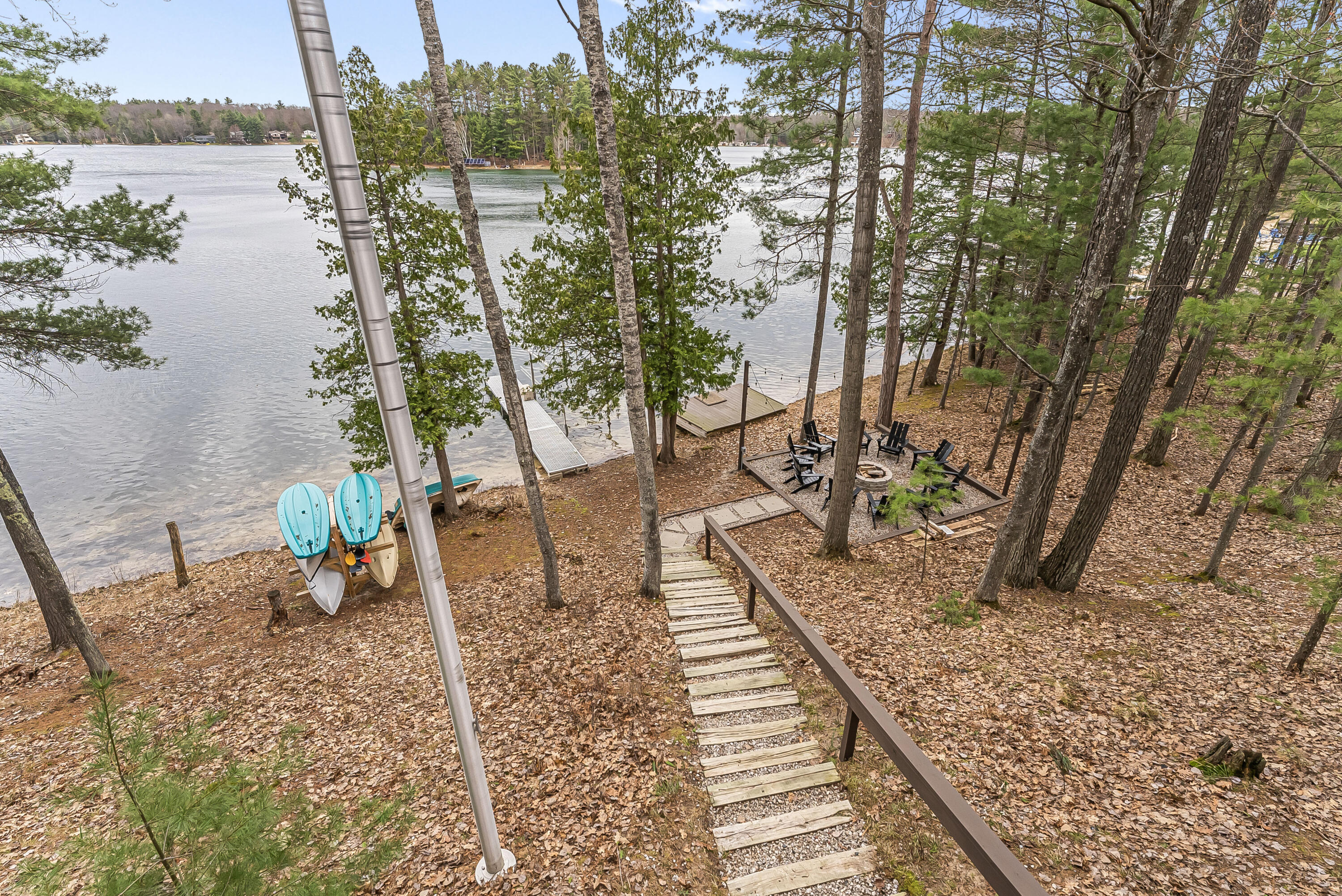 Traverse City, Michigan, 49696, United States, 4 Bedrooms Bedrooms, ,4 BathroomsBathrooms,Residential,Active,2043437