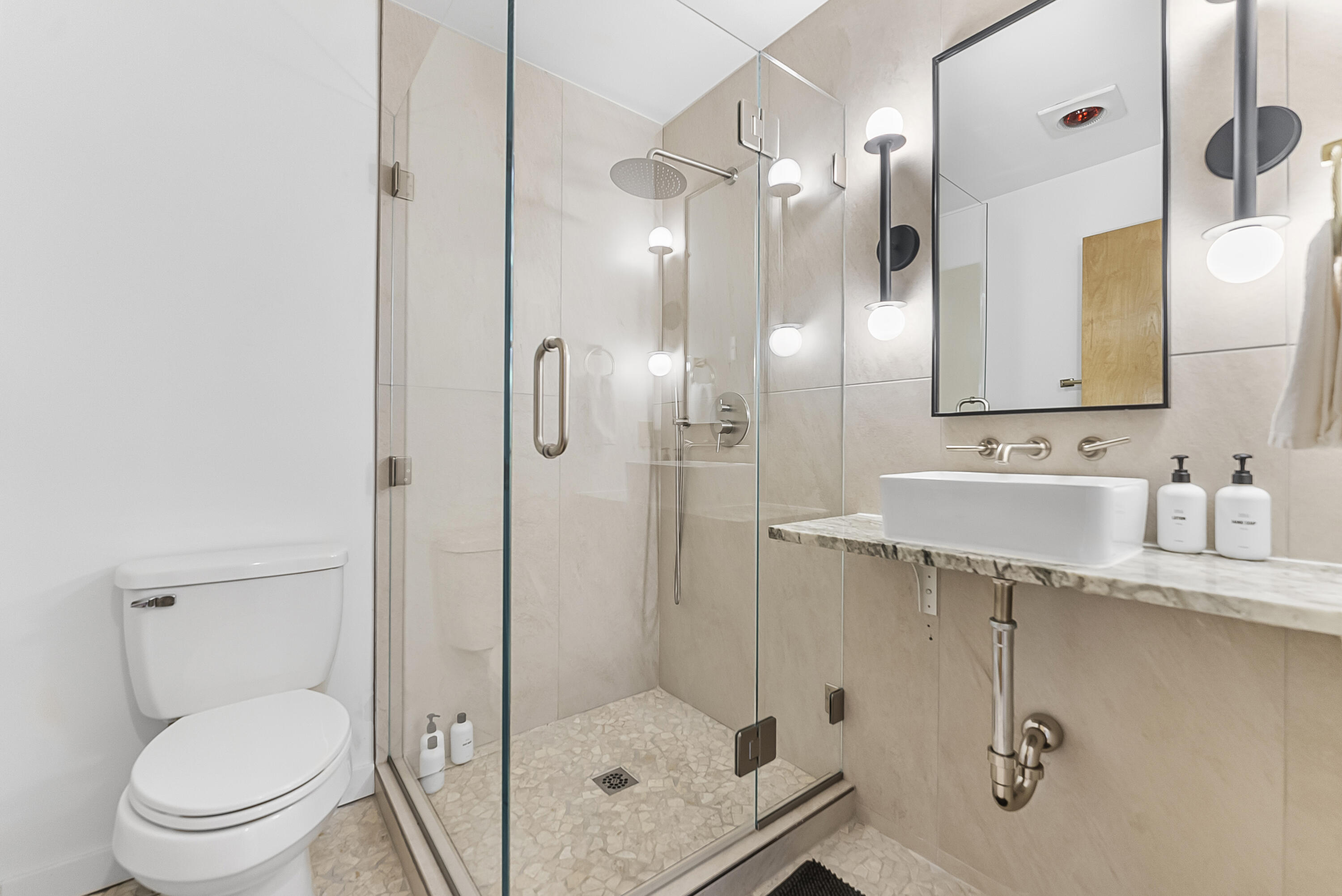 Traverse City, Michigan, 49696, United States, 4 Bedrooms Bedrooms, ,4 BathroomsBathrooms,Residential,Active,2043437