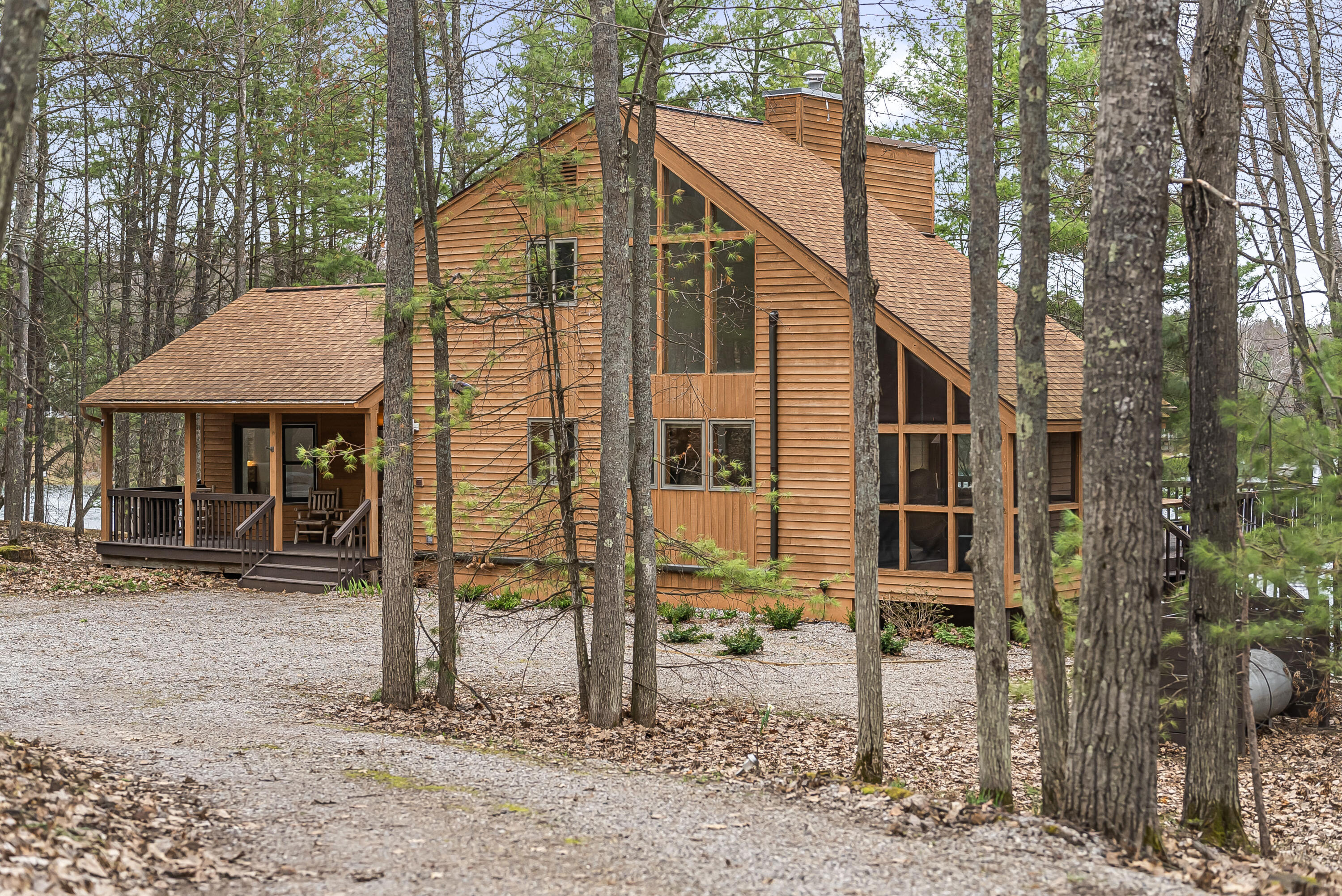 Traverse City, Michigan, 49696, United States, 4 Bedrooms Bedrooms, ,4 BathroomsBathrooms,Residential,Active,2043437