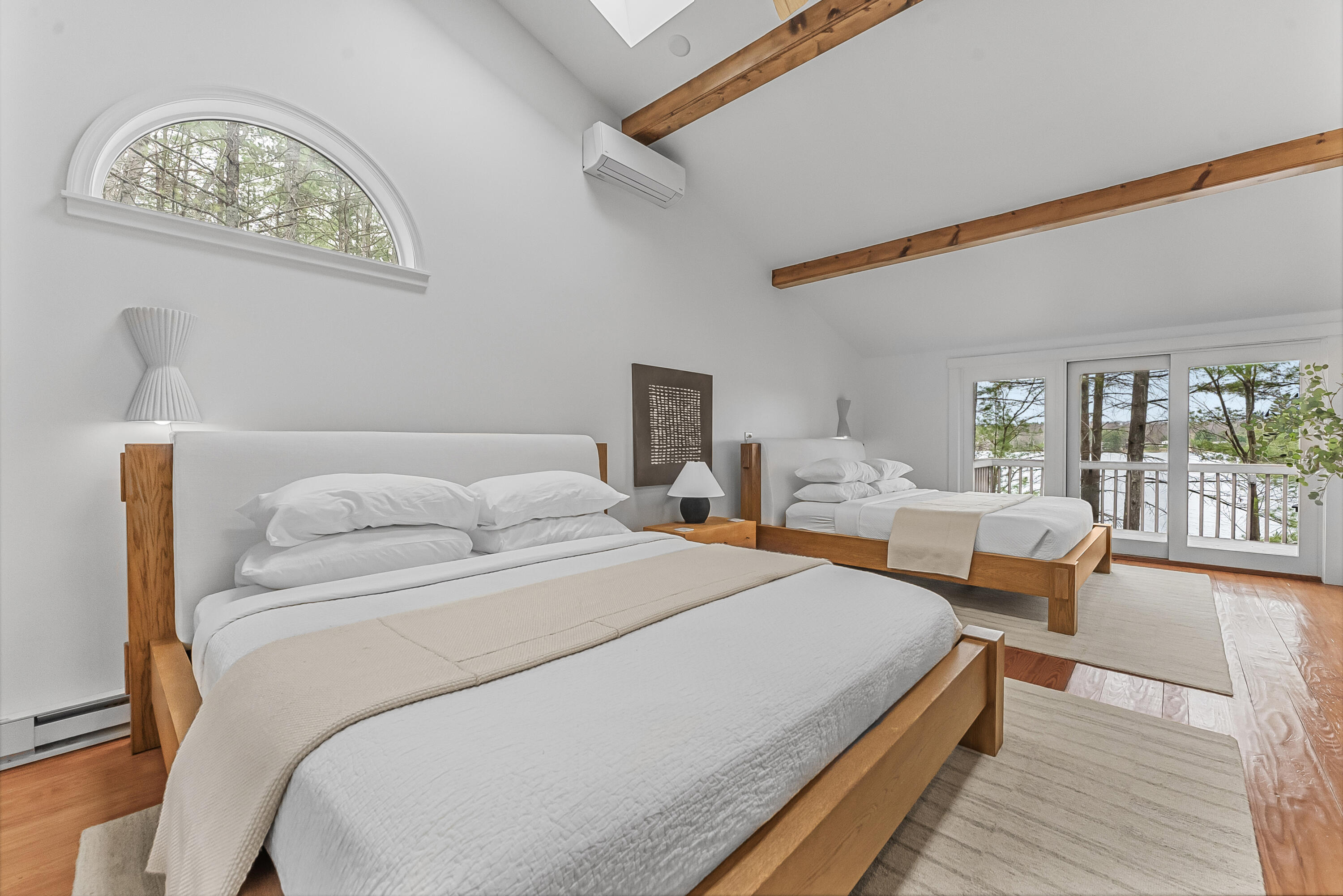Traverse City, Michigan, 49696, United States, 4 Bedrooms Bedrooms, ,4 BathroomsBathrooms,Residential,Active,2043437