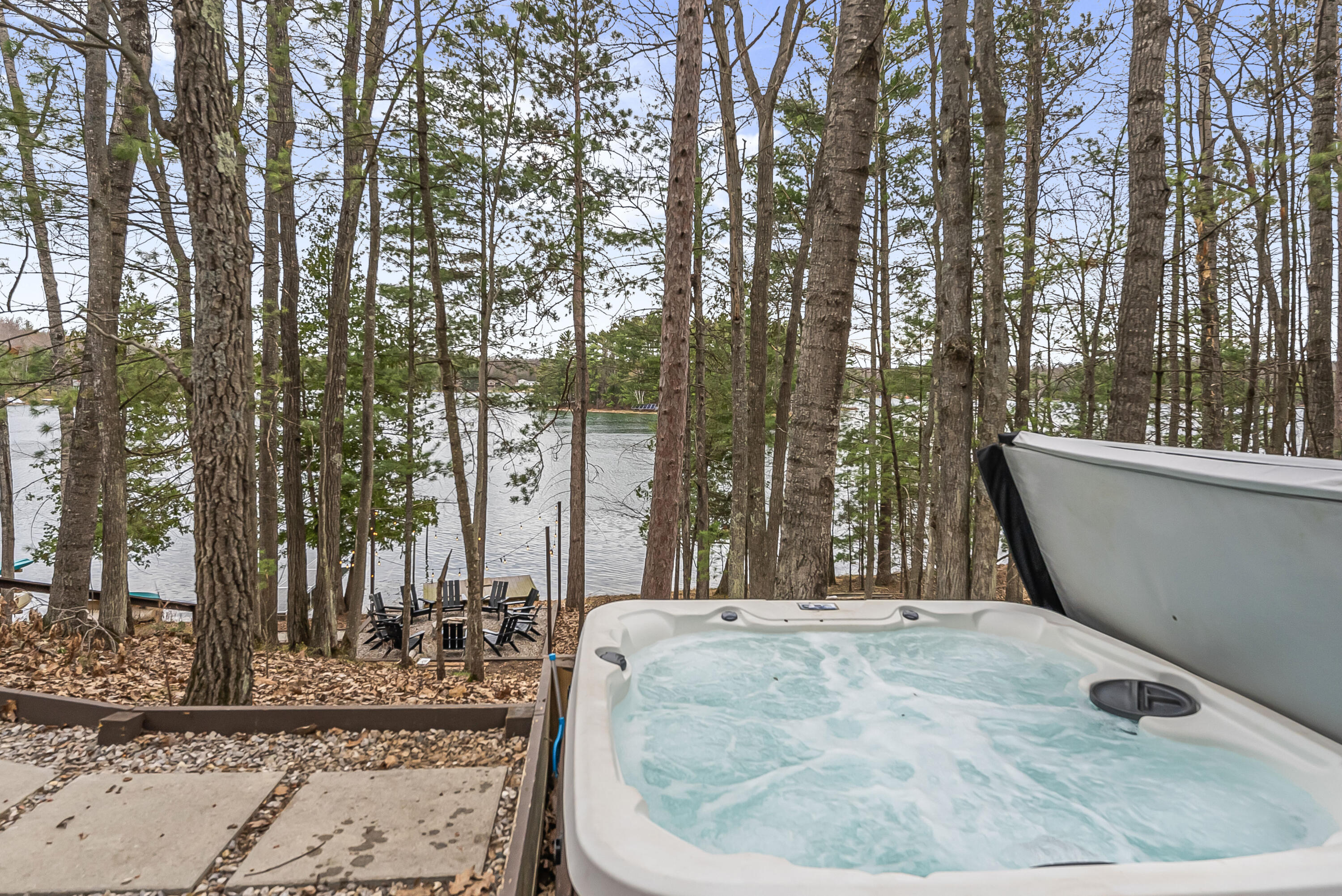 Traverse City, Michigan, 49696, United States, 4 Bedrooms Bedrooms, ,4 BathroomsBathrooms,Residential,Active,2043437