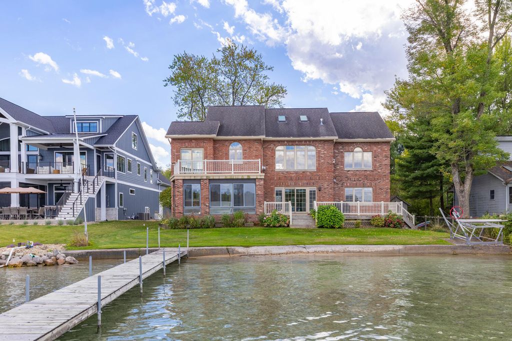 Photo of 21344 Carlton Avenue, Cassopolis, MI 49031 (MLS # 26005560)