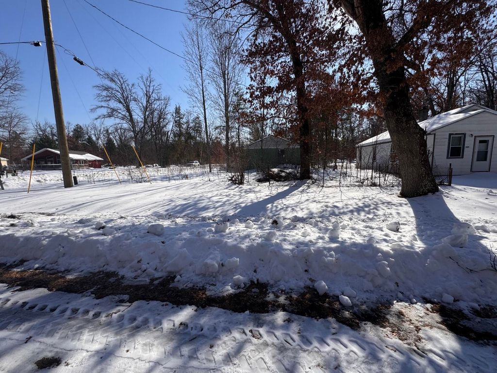 Photo of 6935 S Pine Center Drive, Idlewild, MI 49642 (MLS # 26005924)