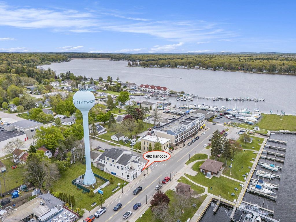 Photo of 482 S Hancock Street, Pentwater, MI 49449 (MLS # 26005388)