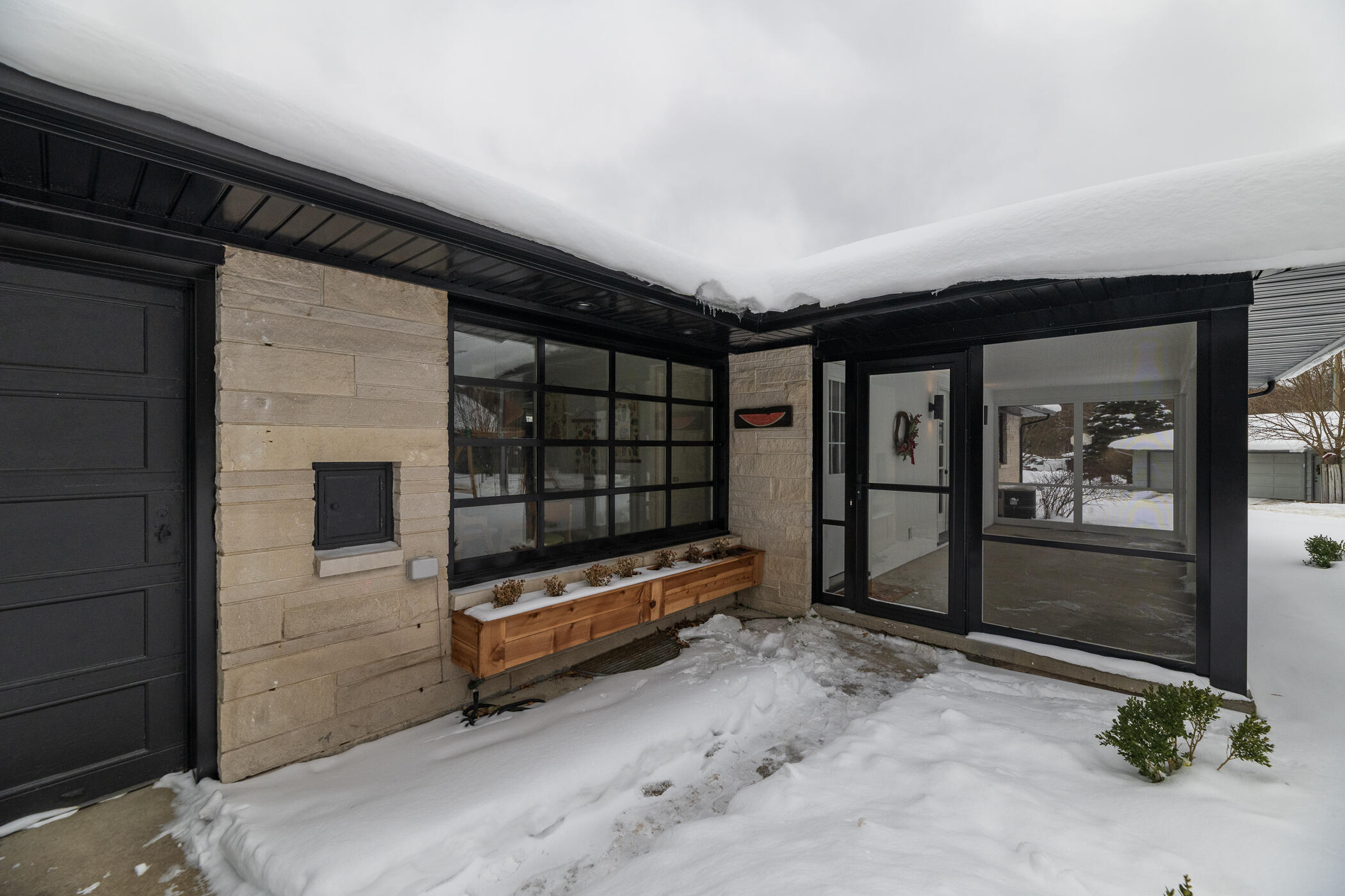 906 Wilshire Boulevard