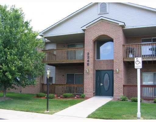 2246 TOUCHDOWN CT, YPSILANTI, MI 48197 - Image b97d265aff4acd2ed78abc3dc179e746/4194975899