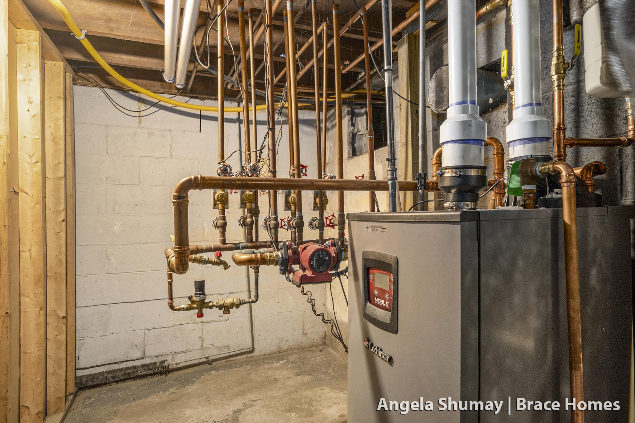 Grand Rapids, Michigan 49525, United States, 3 Bedrooms Bedrooms, ,2 BathroomsBathrooms,Residential,Pending,236744