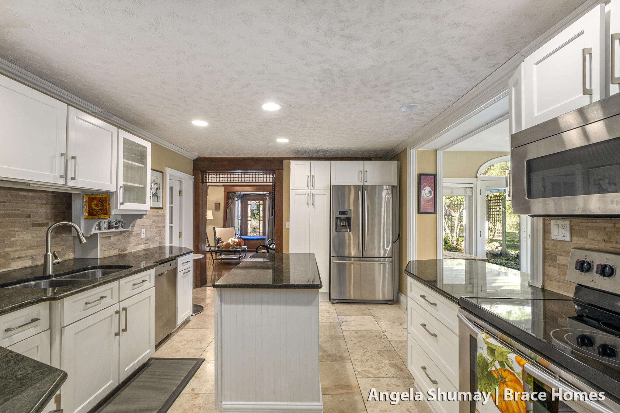 Grand Rapids, Michigan 49525, United States, 3 Bedrooms Bedrooms, ,2 BathroomsBathrooms,Residential,Pending,236744