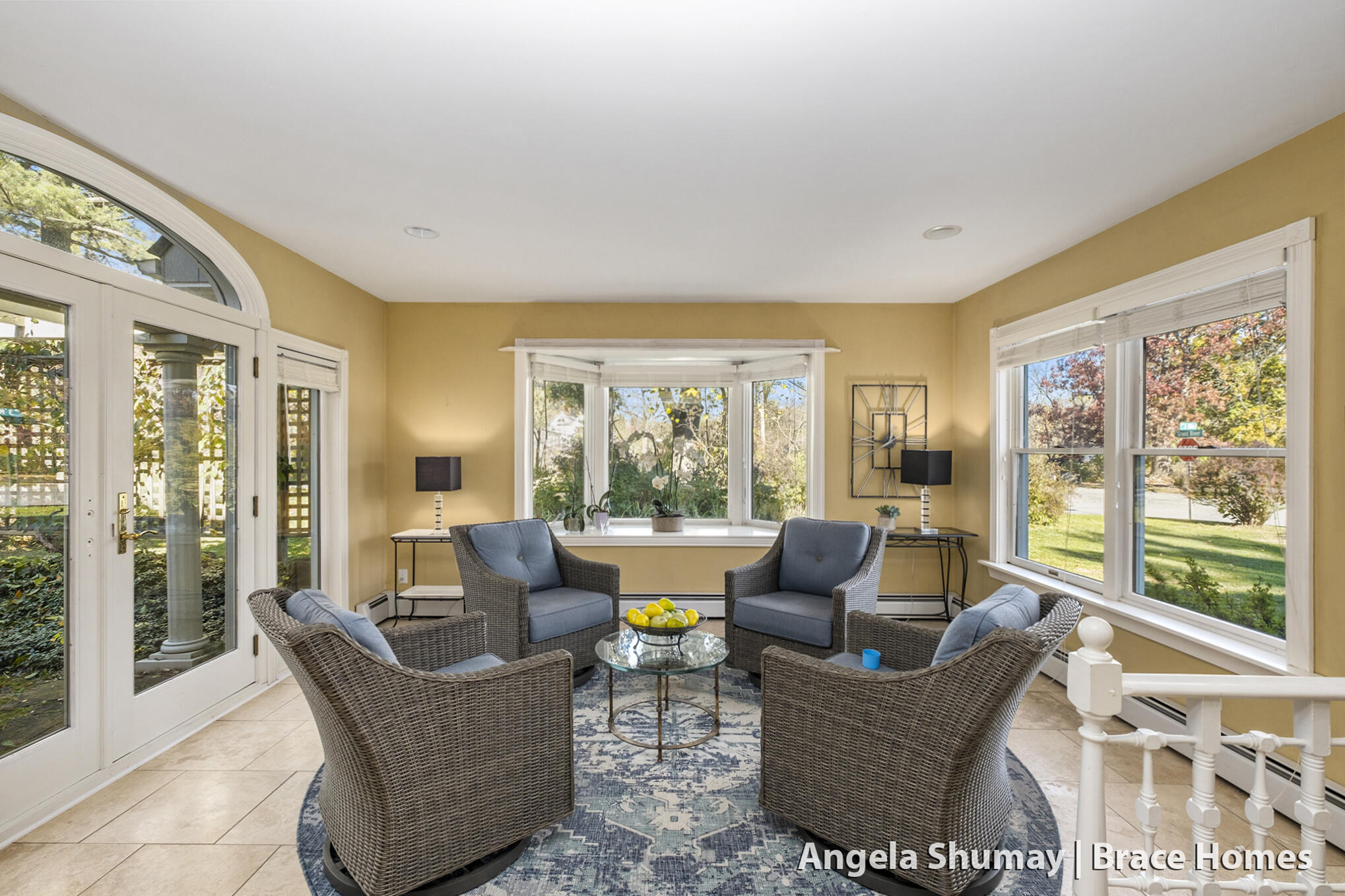 Grand Rapids, Michigan 49525, United States, 3 Bedrooms Bedrooms, ,2 BathroomsBathrooms,Residential,Pending,236744