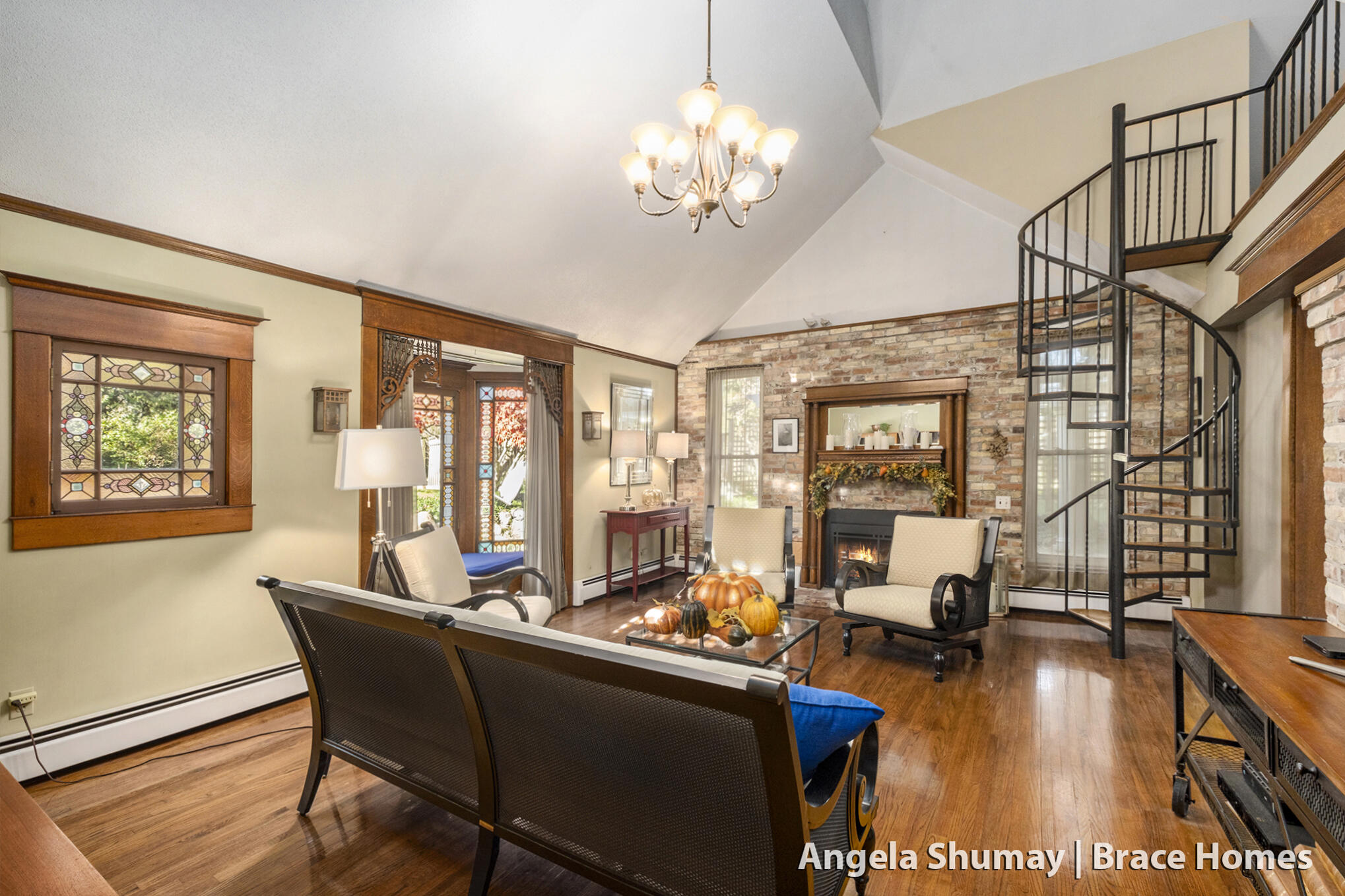 Grand Rapids, Michigan 49525, United States, 3 Bedrooms Bedrooms, ,2 BathroomsBathrooms,Residential,Pending,236744