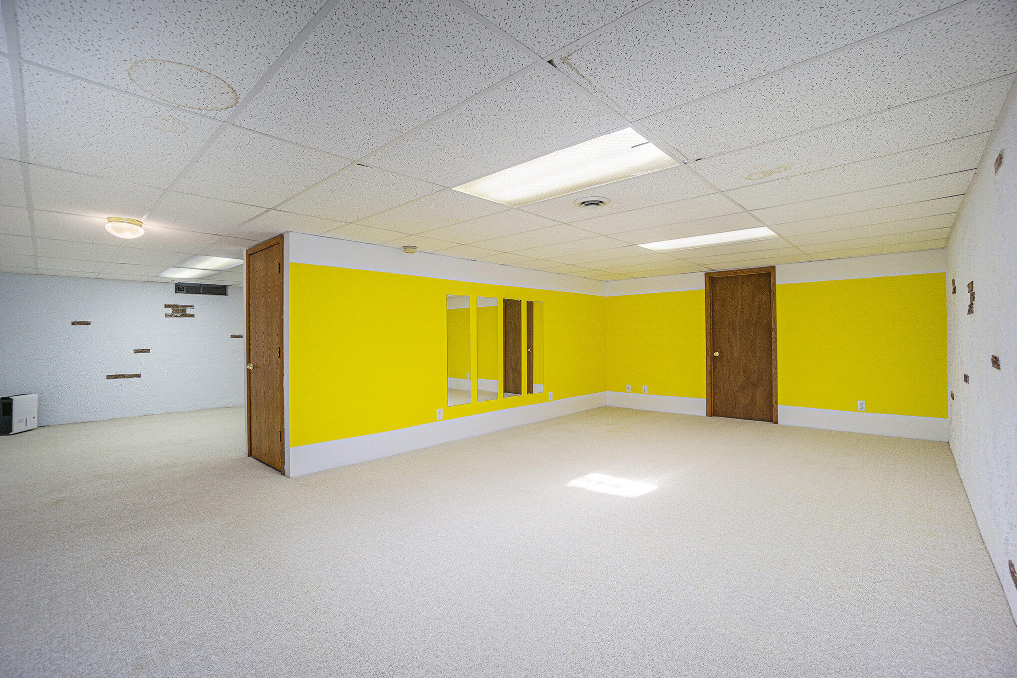Kalamazoo, Michigan 49048, United States, 3 Bedrooms Bedrooms, ,3 BathroomsBathrooms,Residential,Pending,31694