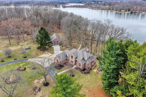 1725 Hemlock Road Quincy MI 49082