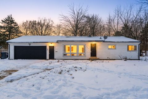 Photo of 4613 W AB Avenue, Plainwell, MI 49080 (MLS # 26005496)