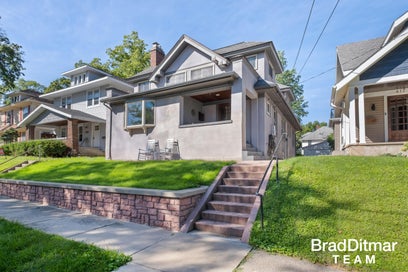 423 Rosewood Avenue SE East Grand Rapids MI 49506