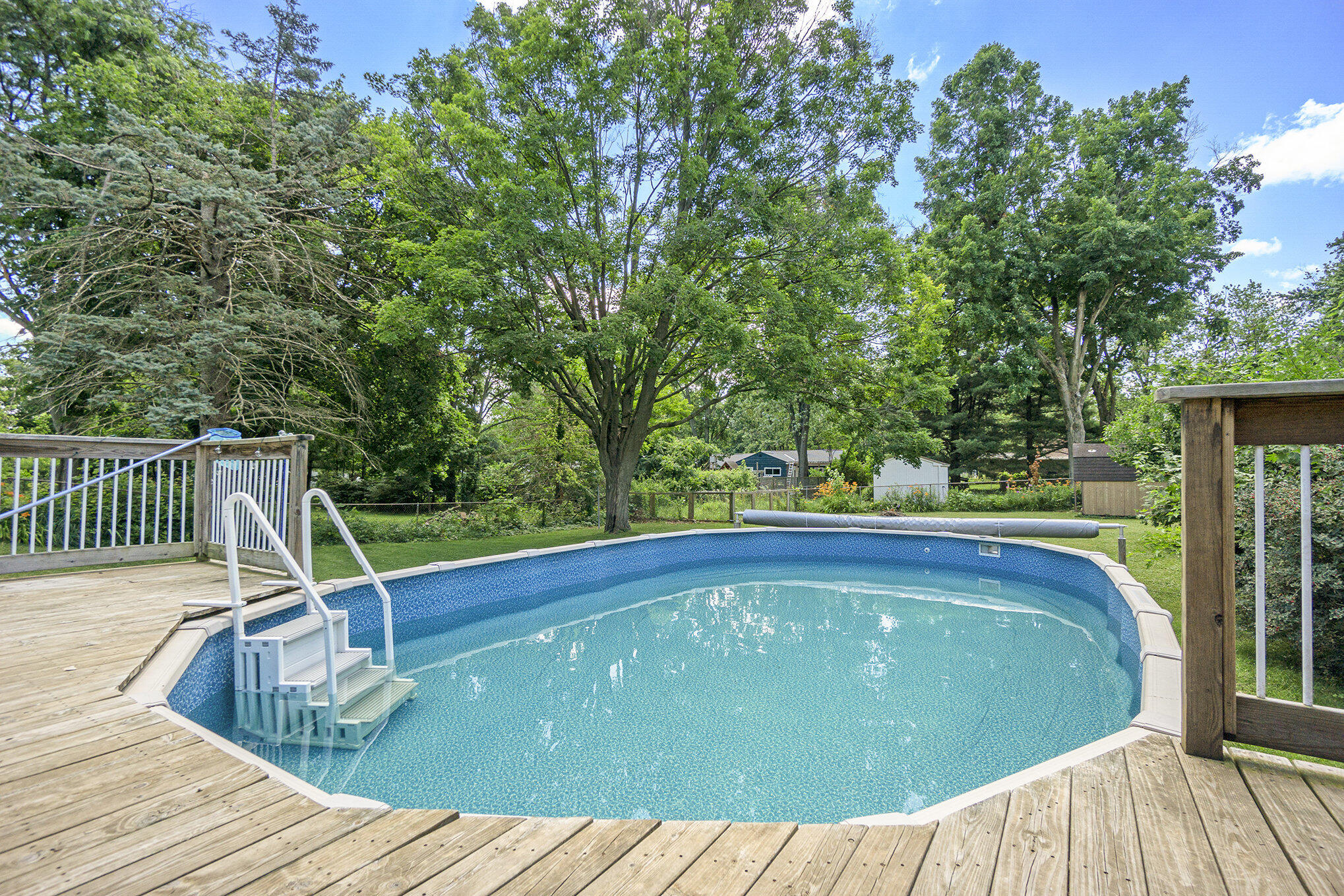 Kalamazoo, Michigan 49006, United States, 3 Bedrooms Bedrooms, ,2 BathroomsBathrooms,Residential,Active,164245