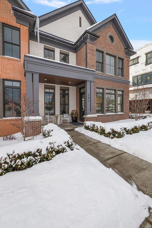 101 S Griswold Street