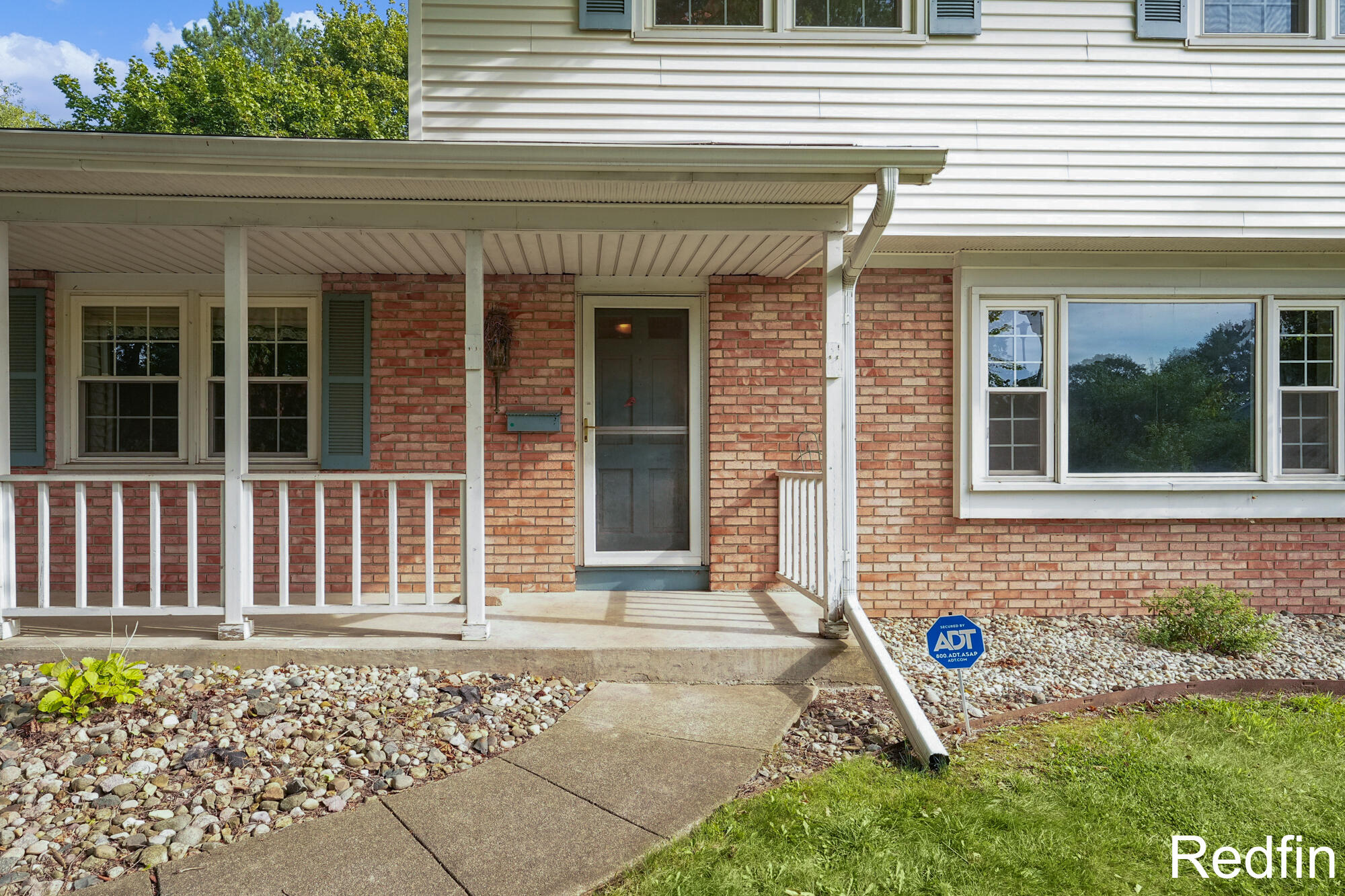 3706 Edinburgh Drive