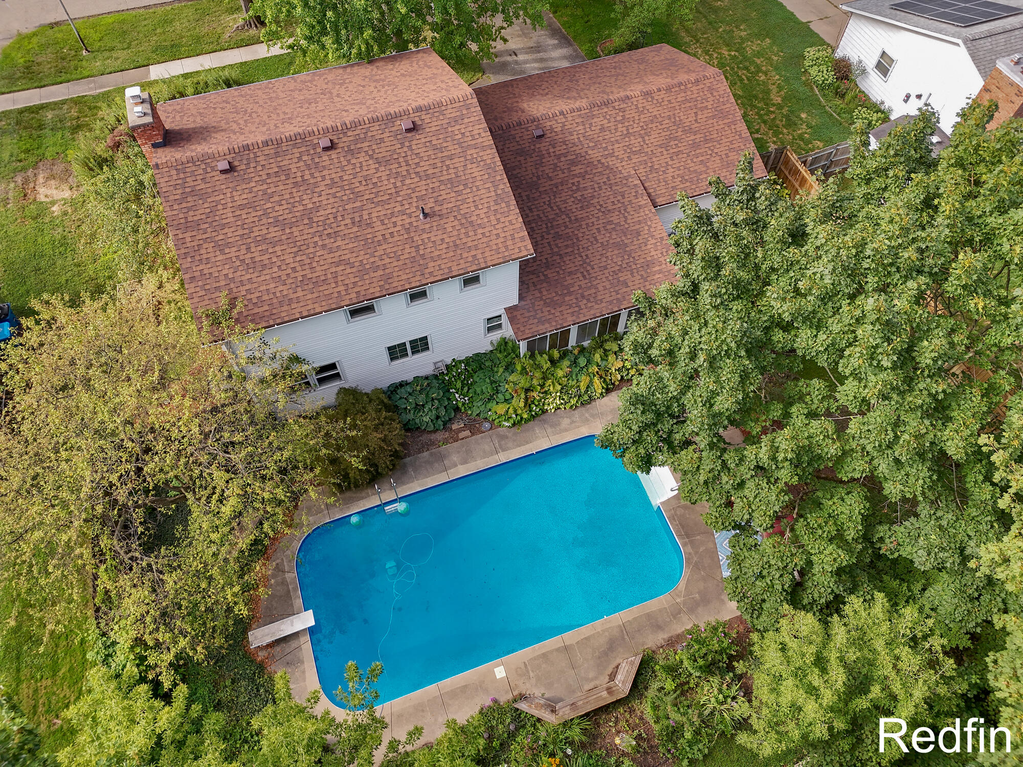 3706 Edinburgh Drive