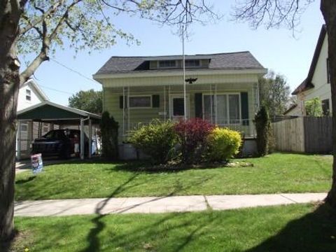 Photo of 365 7th Street, Manistee, MI 49660 (MLS # 26022947)