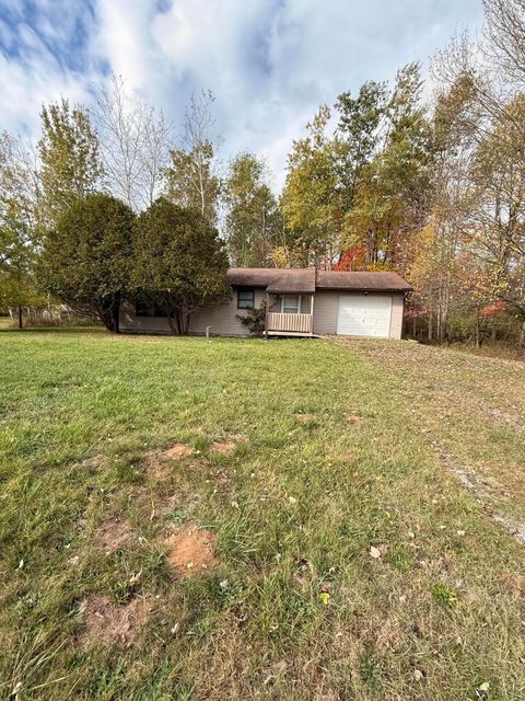 Photo of 543 N Dennis Road, Ludington, MI 49431 (MLS # 25054260)