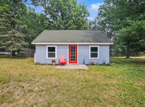 Photo of 1514 S Walhalla Road, Branch, MI 49402 (MLS # 26036971)