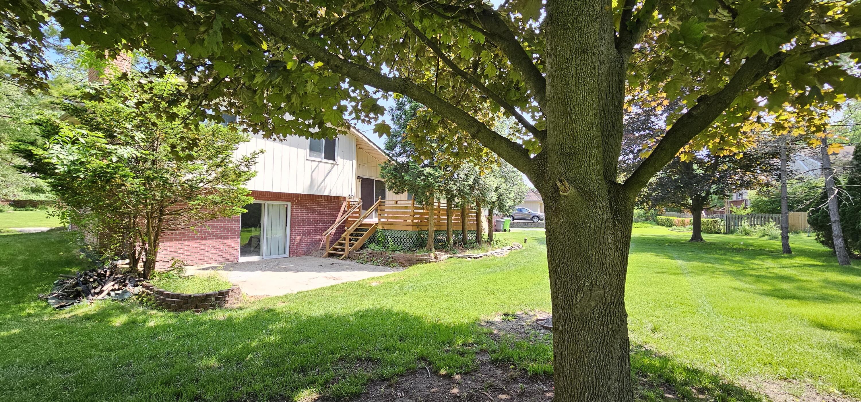 2838 Birchena Crescent