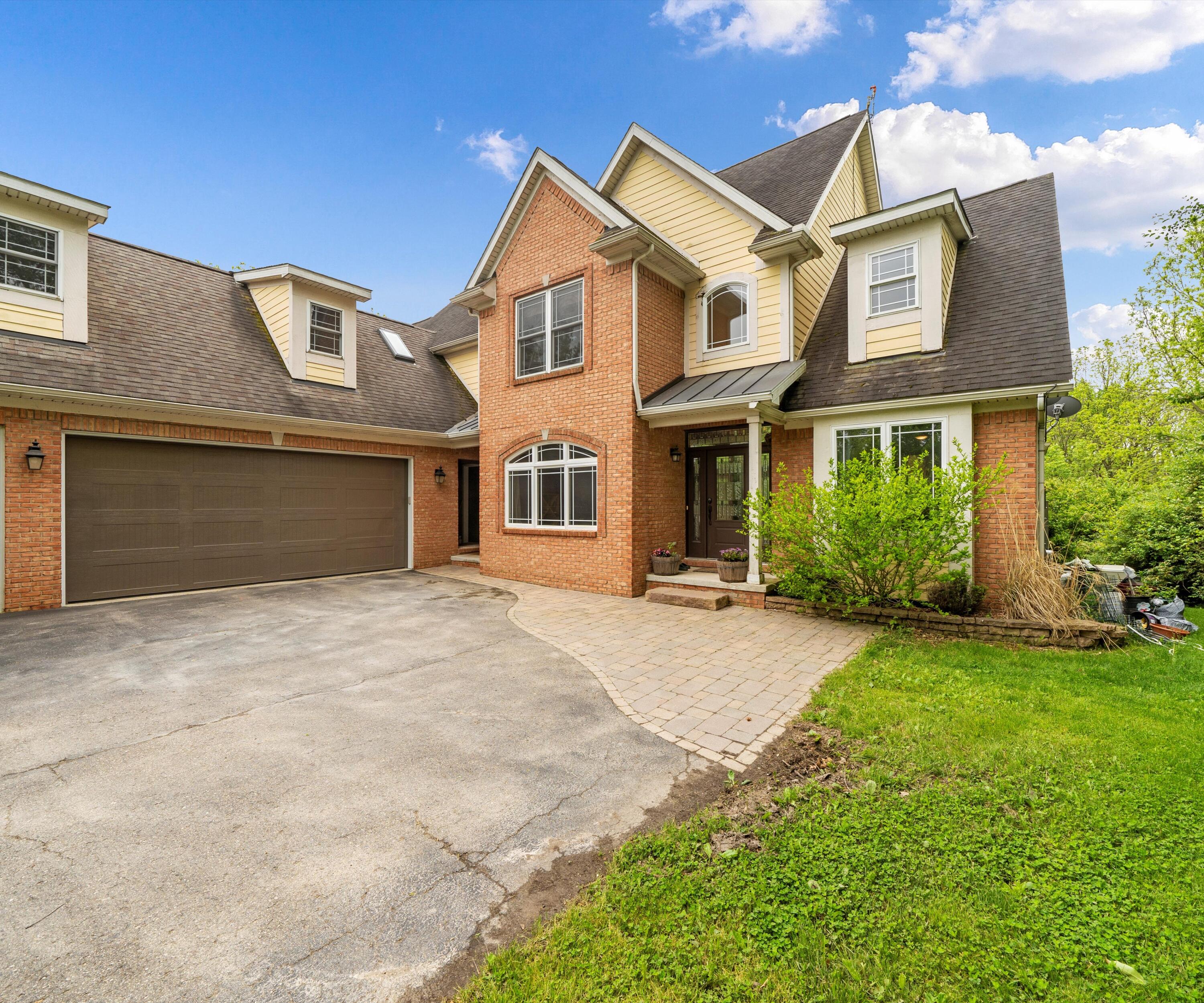 6201 Donovanridge