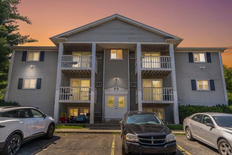 1710 E G Avenue Parchment MI 49004