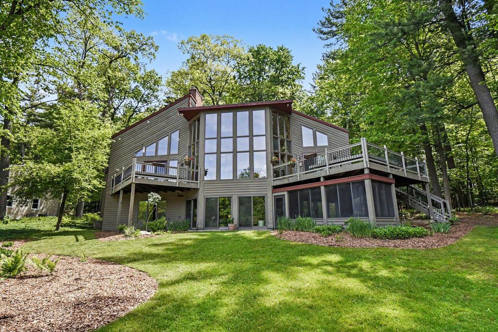 Photo of 1843 Timber Trail Drive SE, Ada, MI 49301 (MLS # 26025385)
