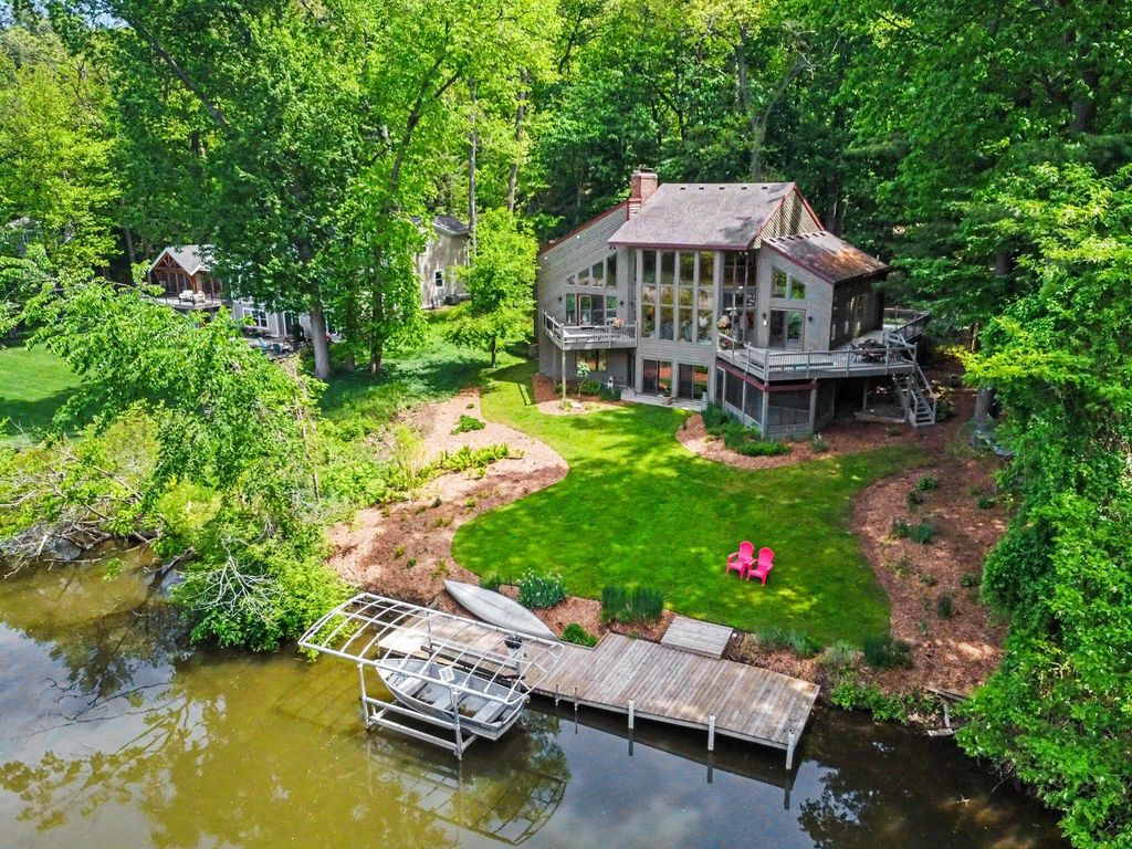Photo of 1843 Timber Trail Drive SE, Ada, MI 49301 (MLS # 26025385)