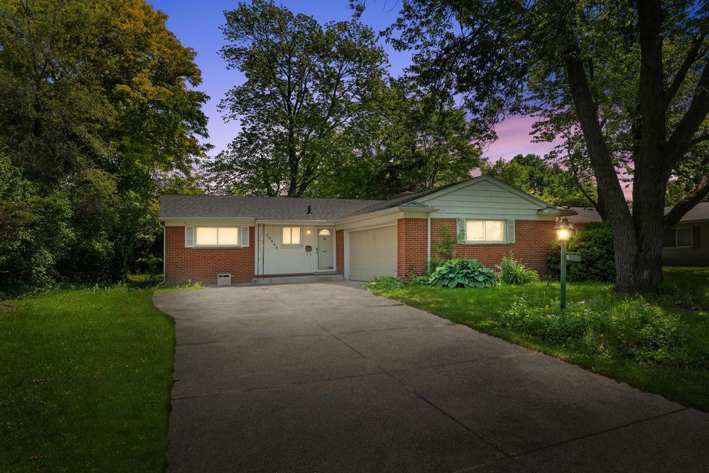Photo of 29848 Rambling Road, Southfield, MI 48076 (MLS # 25056330)