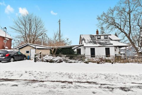 Photo of 162 Edison Street, Pontiac, MI 48342 (MLS # 25061117)