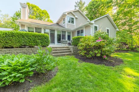 417 Francis St Saugatuck MI 49453